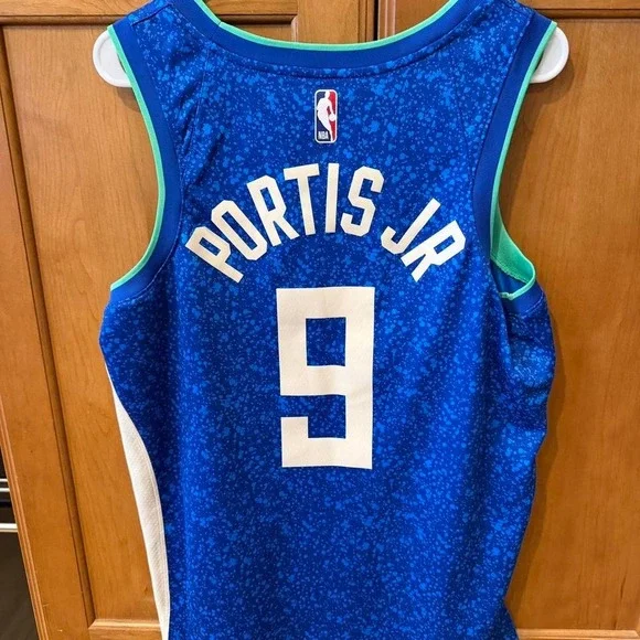 Nike Milwaukee Bucks Bobby Portis City Edition Jersey Size Medium 44 EUC - Picture 2 of 4